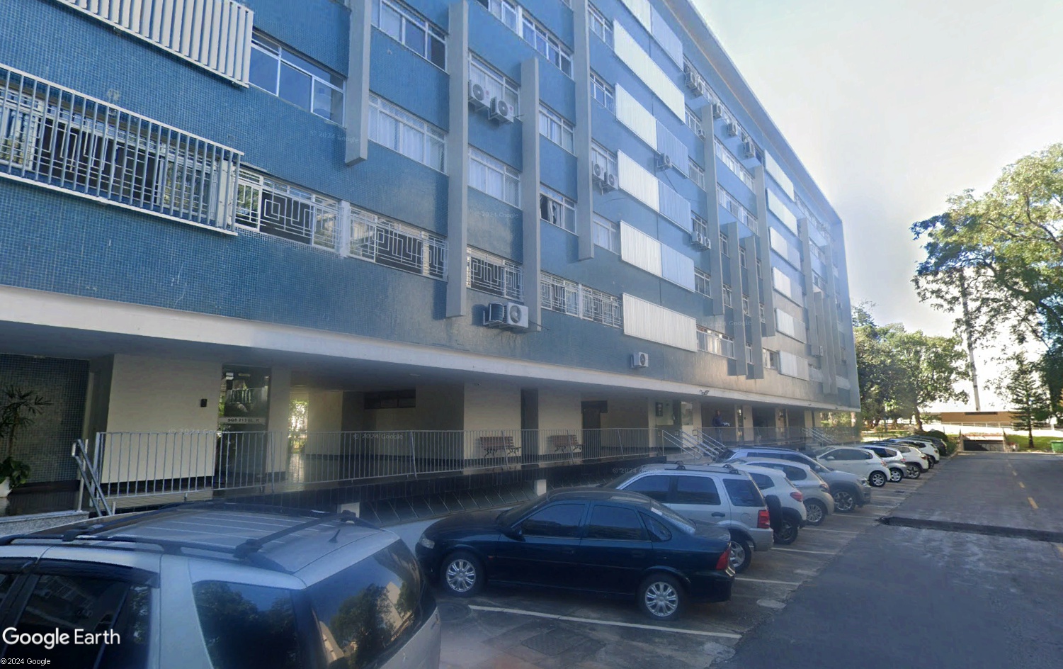 APTO 101 DO BLOCO "K" e APTO 302 DO BLOCO "G" DA SQS 213, BRASÍLIA-DF