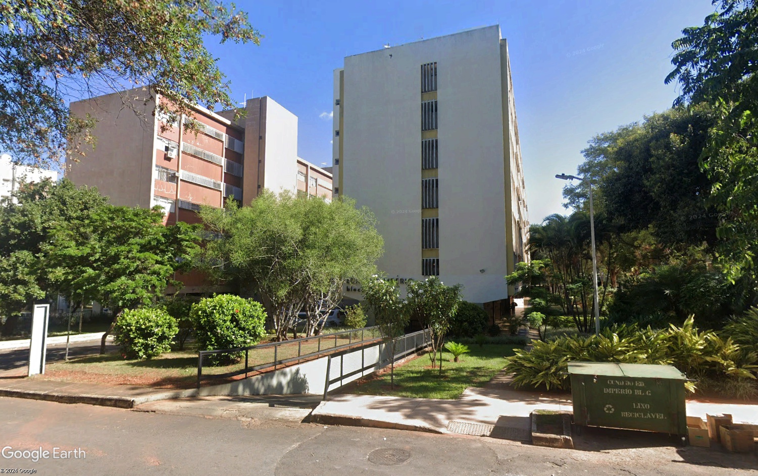 APTO 101 DO BLOCO "K" e APTO 302 DO BLOCO "G" DA SQS 213, BRASÍLIA-DF