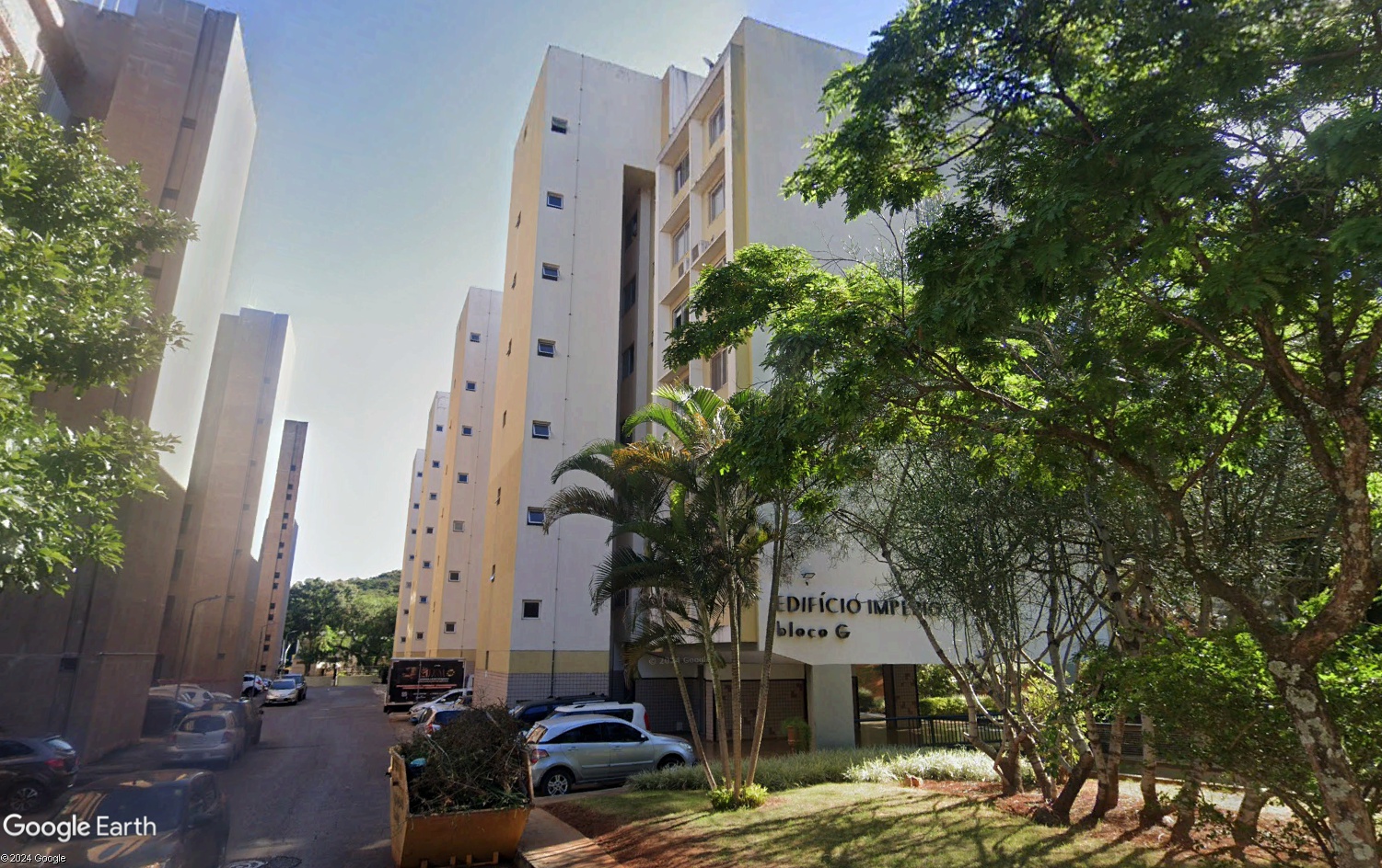 APTO 101 DO BLOCO "K" e APTO 302 DO BLOCO "G" DA SQS 213, BRASÍLIA-DF