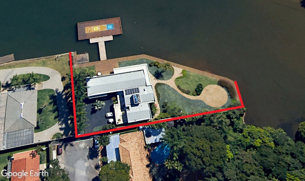 CASA Nº 20, CONJ. 10, QL 22, SHI/SUL, BRASÍLIA-DF (NUA PROPRIEDADE)