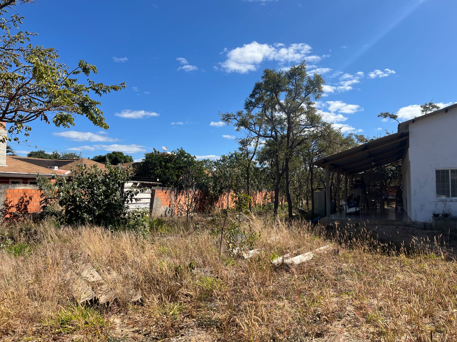 LOTE Nº 03, RUA 36, COND. RES. MANSÕES ITAIPÚ, SHJB, BRASÍLIA-DF (DIREITOS POSSESSÓRIOS)