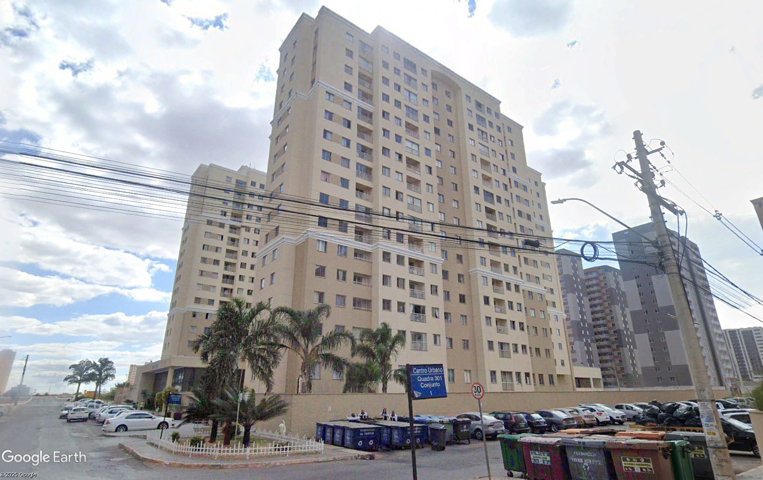 APTO Nº 202, BLOCO ‘C”, LOTES 1/6 E 20/22, CONJ. 07, QD 301, SAMAMBAIA-DF