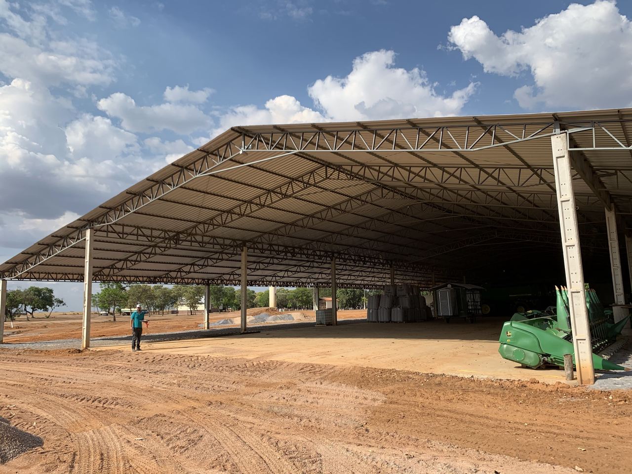 FAZENDA EM FORMOSA DO RIO PRETO-BA COM 71.200 HECTARES