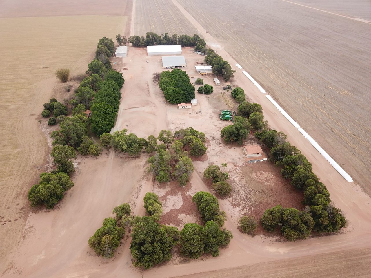 FAZENDA EM FORMOSA DO RIO PRETO-BA COM 71.200 HECTARES