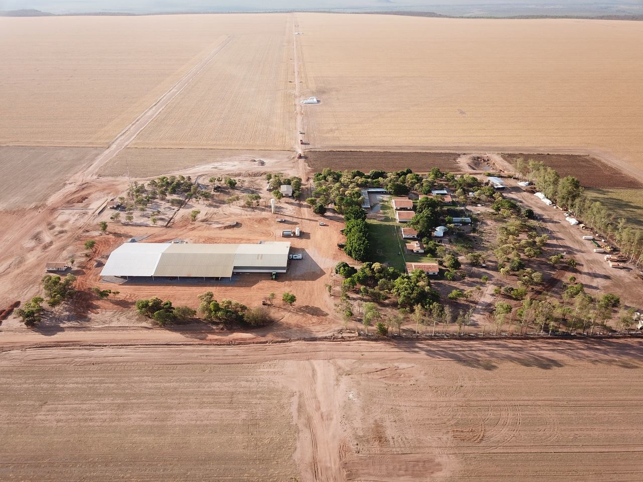 FAZENDA EM FORMOSA DO RIO PRETO-BA COM 71.200 HECTARES