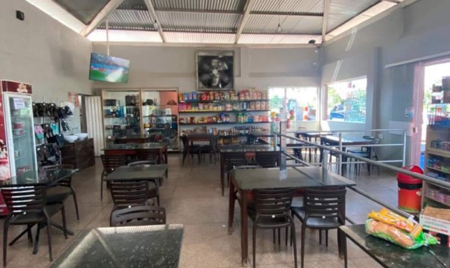 POSTO DE COMBUSTÍVEL EM PRES. OLEGÁRIO-MG (ÀS MARGENS DA BR-040)
