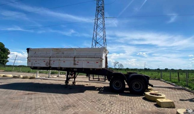 POSTO DE COMBUSTÍVEL EM PRES. OLEGÁRIO-MG (ÀS MARGENS DA BR-040)