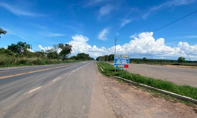 POSTO DE COMBUSTÍVEL EM PRES. OLEGÁRIO-MG (ÀS MARGENS DA BR-040)