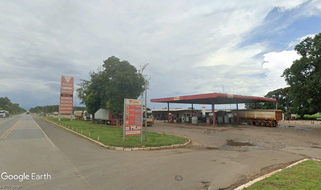 POSTO DE COMBUSTÍVEL EM PRES. OLEGÁRIO-MG (ÀS MARGENS DA BR-040)